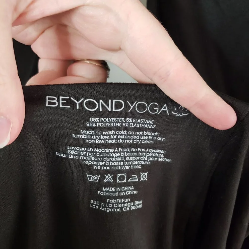 BEYOND YOGA Solid Black Pocket Infinity Scarf